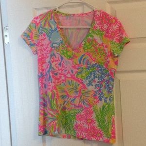 Lilly Pulitzer V-Neck T-Shirt